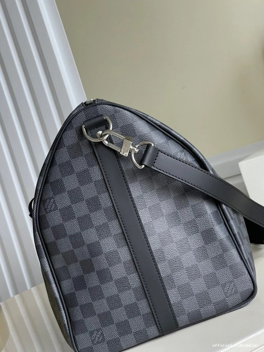 Official oldcobbler KEEPALL VUITTON LOUIS BANDOULIÈRE 50 0801